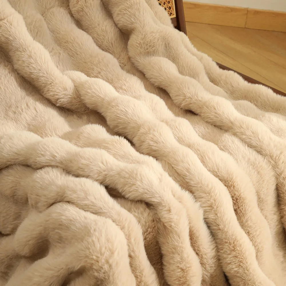 Cozy Luxe Faux-Fur Blanket